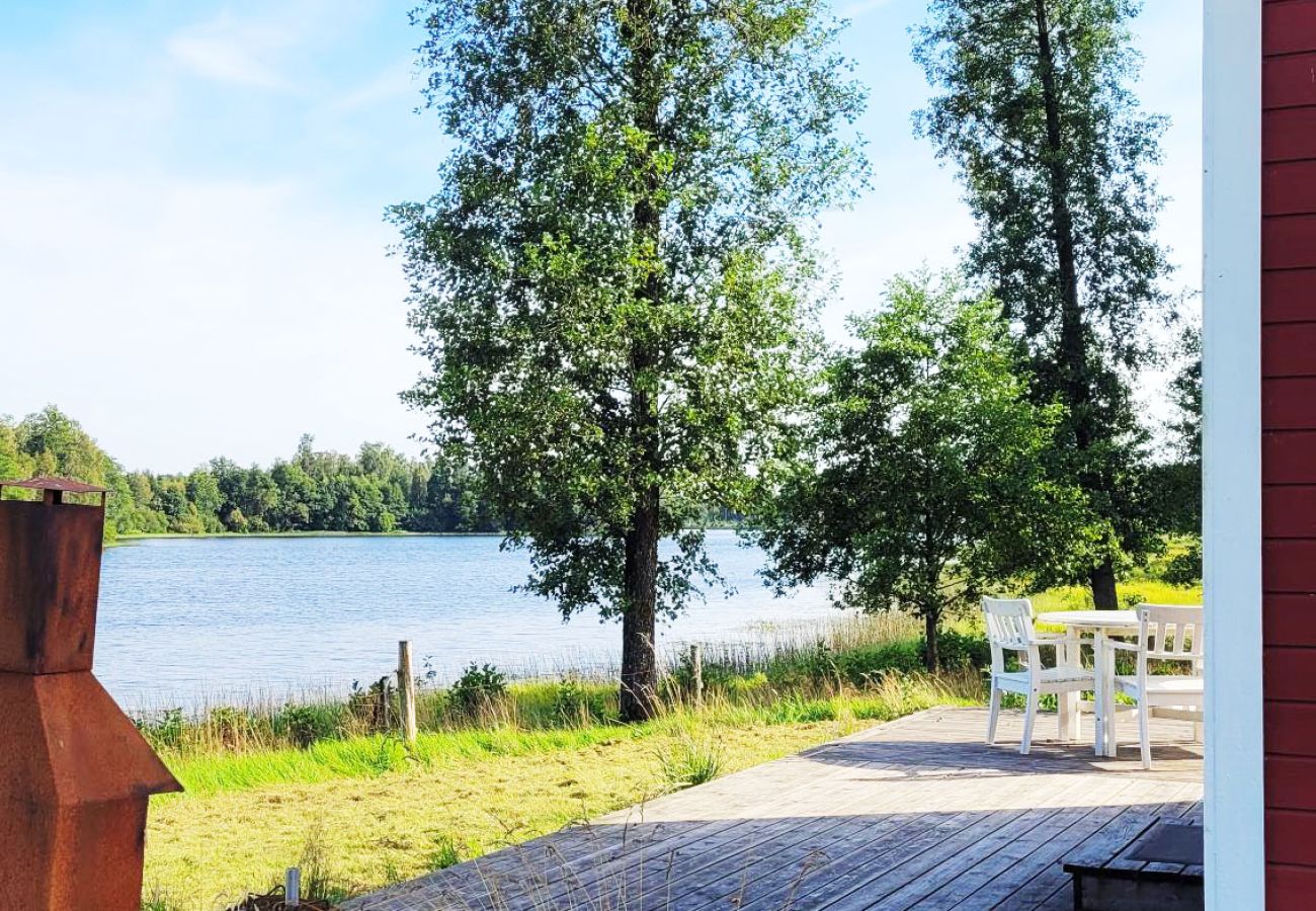 Ferienhaus in Hamneda - Schönes Ferienhaus mit Panoramablick über den See Hängasjön | SE06013