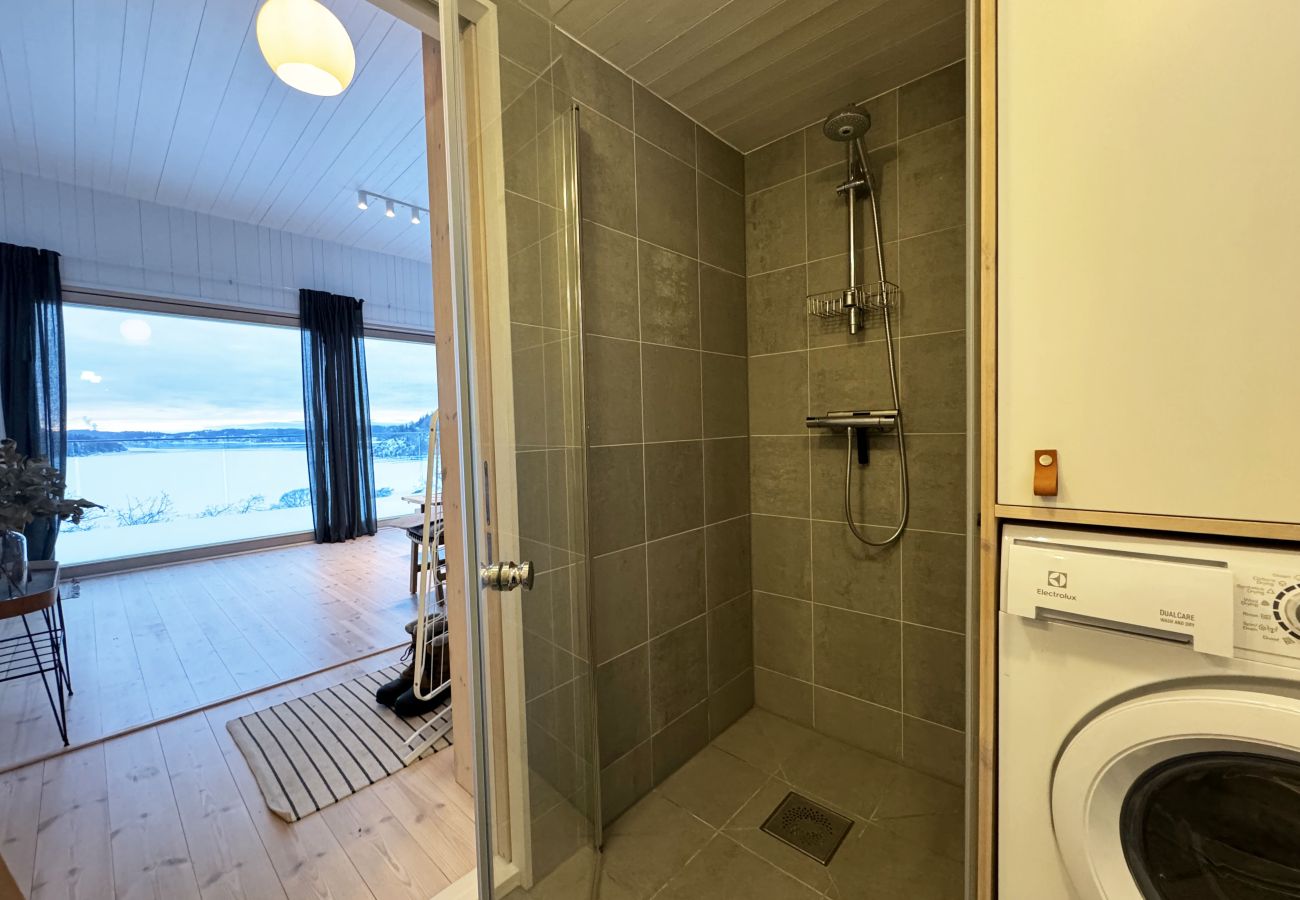 Ferienhaus in Munkedal - Einzigartige Villa mit fantastischer Aussicht in Munkedal | SE09047