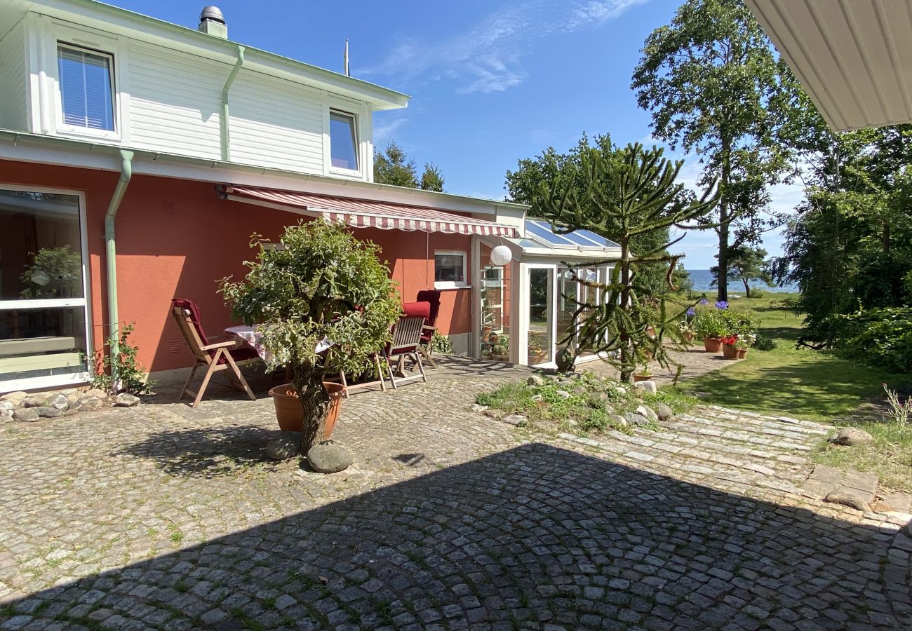 Ferienhaus in Beddingestrand - Exklusive Villa mit Panoramablick auf die Ostsee in Beddingestrand