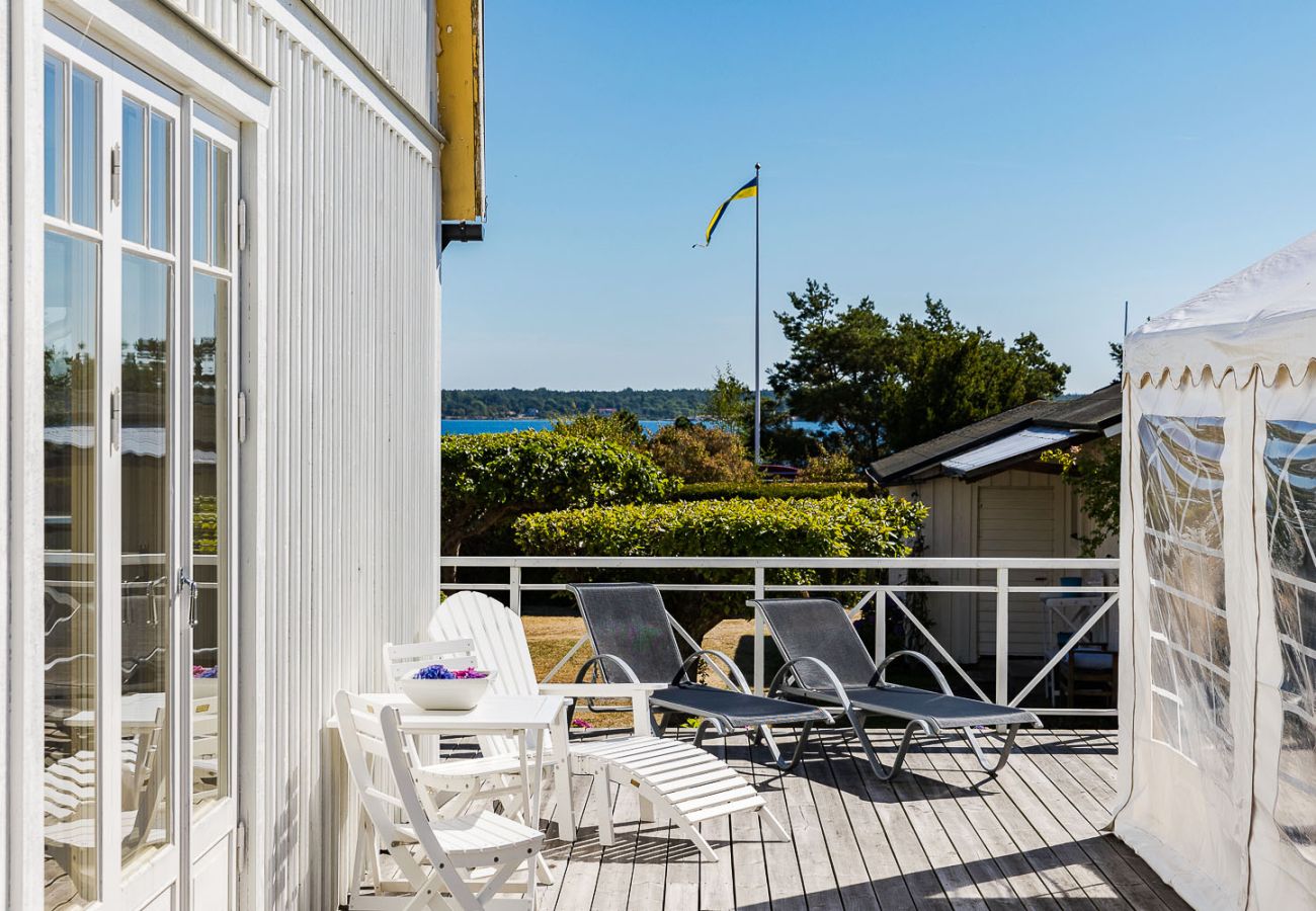 Ferienhaus in Hasslö - Schönes Haus mit Panoramablick auf das Meer im schönen Hasslö außerhalb von Karlskrona | SE05069