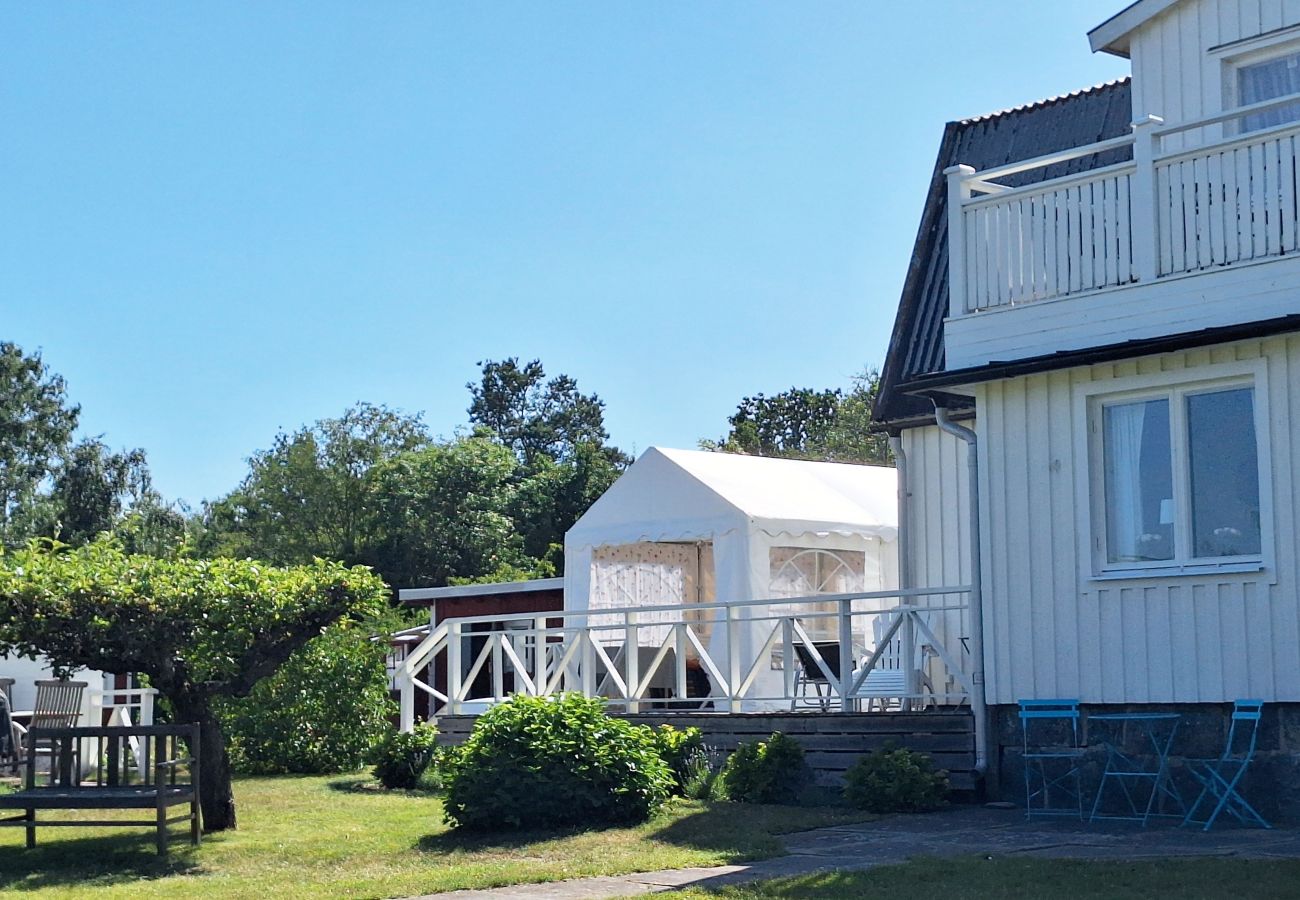 Ferienhaus in Hasslö - Schönes Haus mit Panoramablick auf das Meer im schönen Hasslö außerhalb von Karlskrona | SE05069