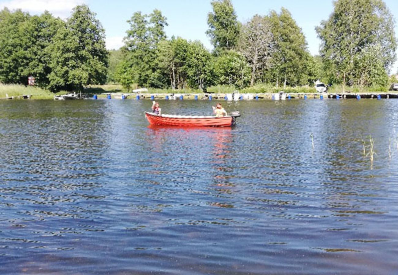 Ferienhaus in Nyköping - Haus mit Seegrundstück und eigenem Steg auf Skansholmen außerhalb von Nyköping | SE14018