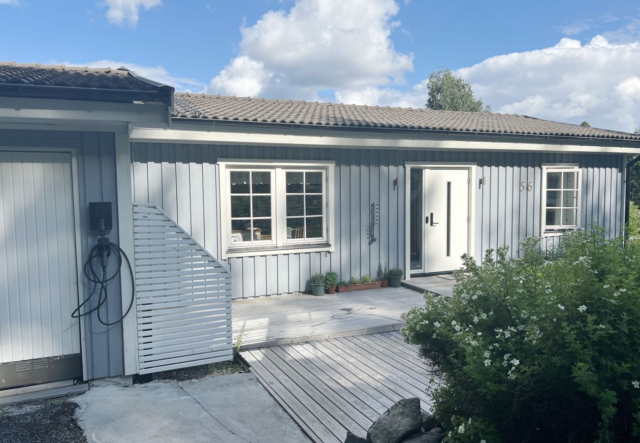 Ferienhaus in Frösön - Wunderschön gelegenes Haus mit kilometerweiter Aussicht auf Frösön | SE21011