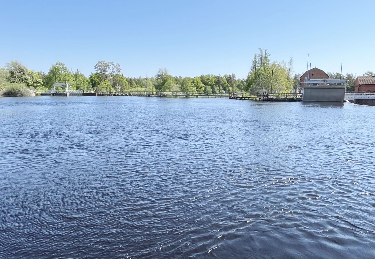 Ferienhaus in Oskarshamn - Charmantes Haus von Emån in Hälleforshult, Påskallavik | SE05074