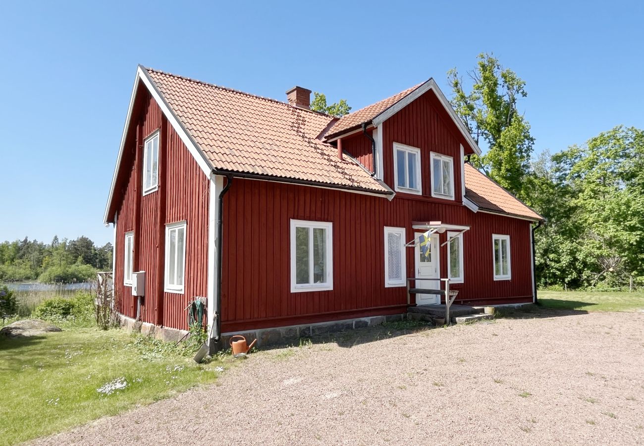 Ferienhaus in Oskarshamn - Charmantes Haus von Emån in Hälleforshult, Påskallavik | SE05074