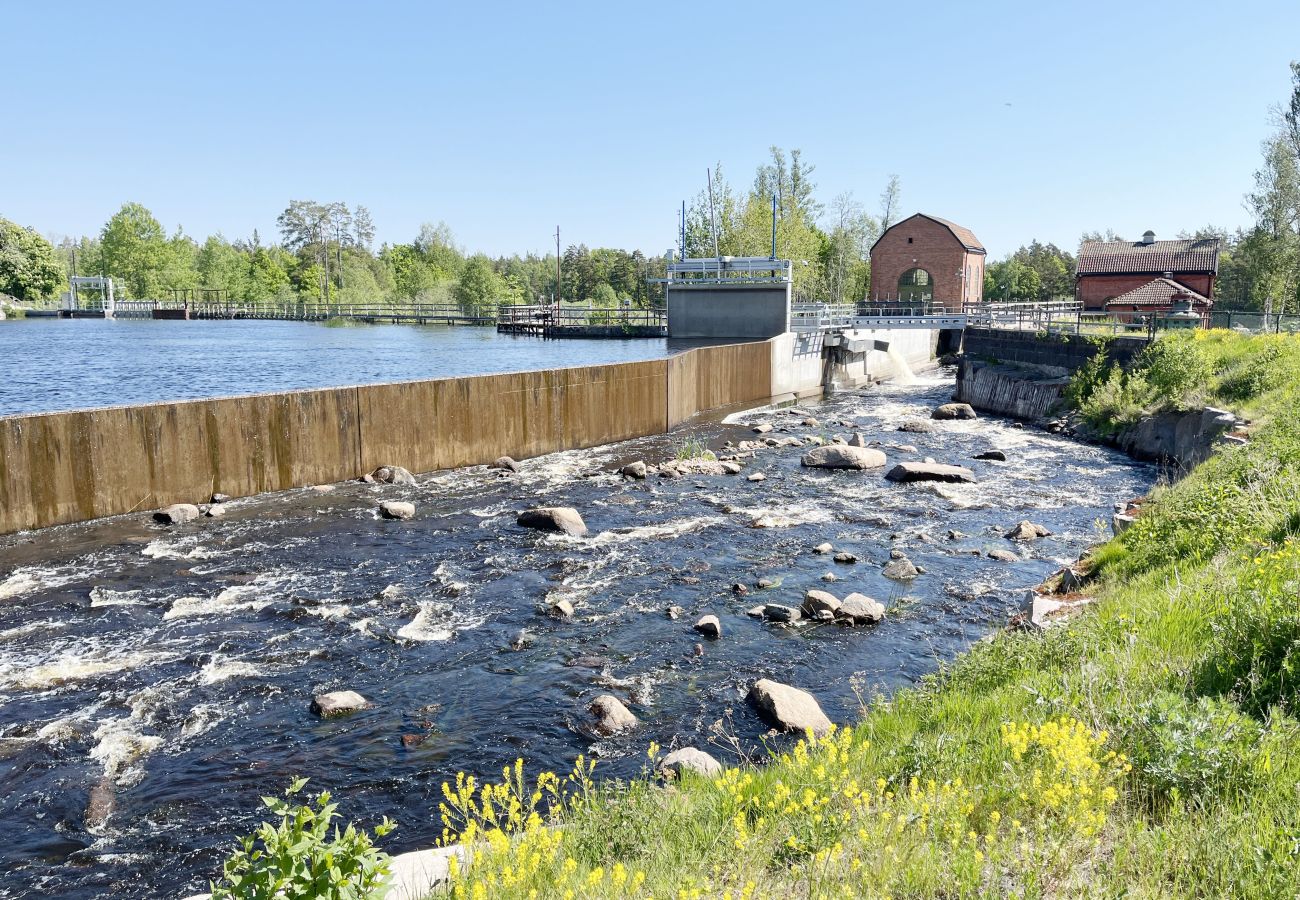 Ferienhaus in Oskarshamn - Charmantes Haus von Emån in Hälleforshult, Påskallavik | SE05074