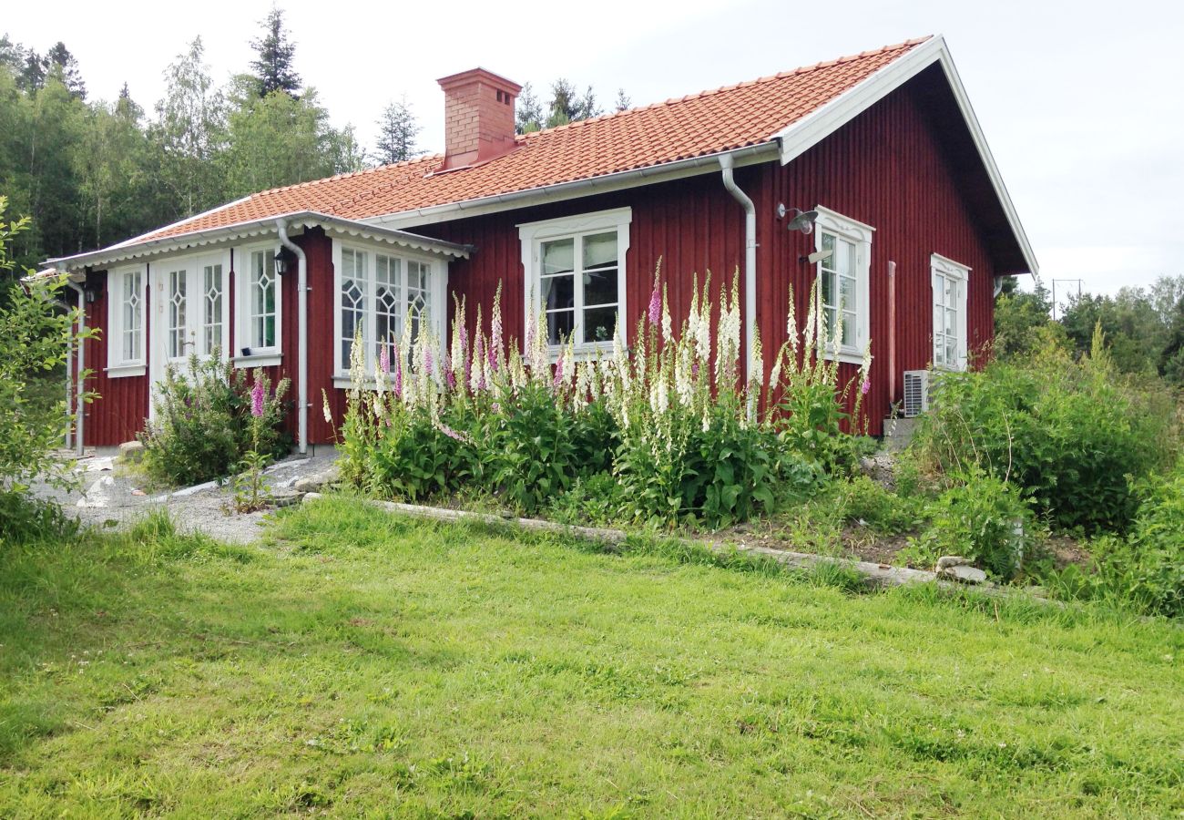 Ferienhaus in Varekil - Sommervilla auf dem Land in der Nähe von Varekil/Orust | SE09062