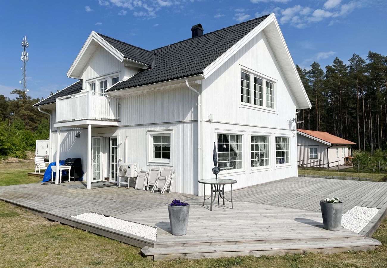 Ferienhaus in Rockneby - Große und geräumige Villa in Revsudden, nördlich von Kalmar | SE05075