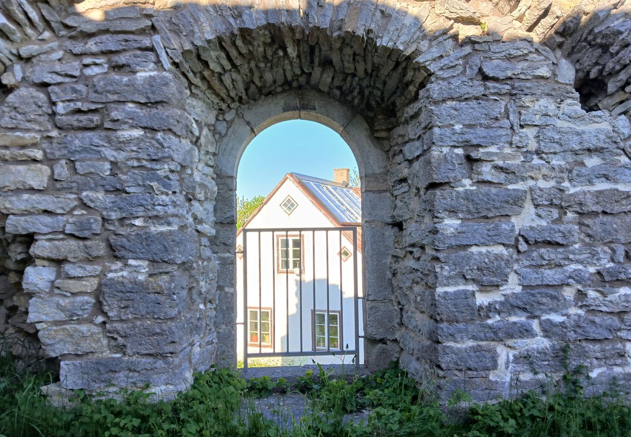 Ferienhaus in Romakloster - Gemütlicher Flügel in Romakloster, Gotland | SE12052