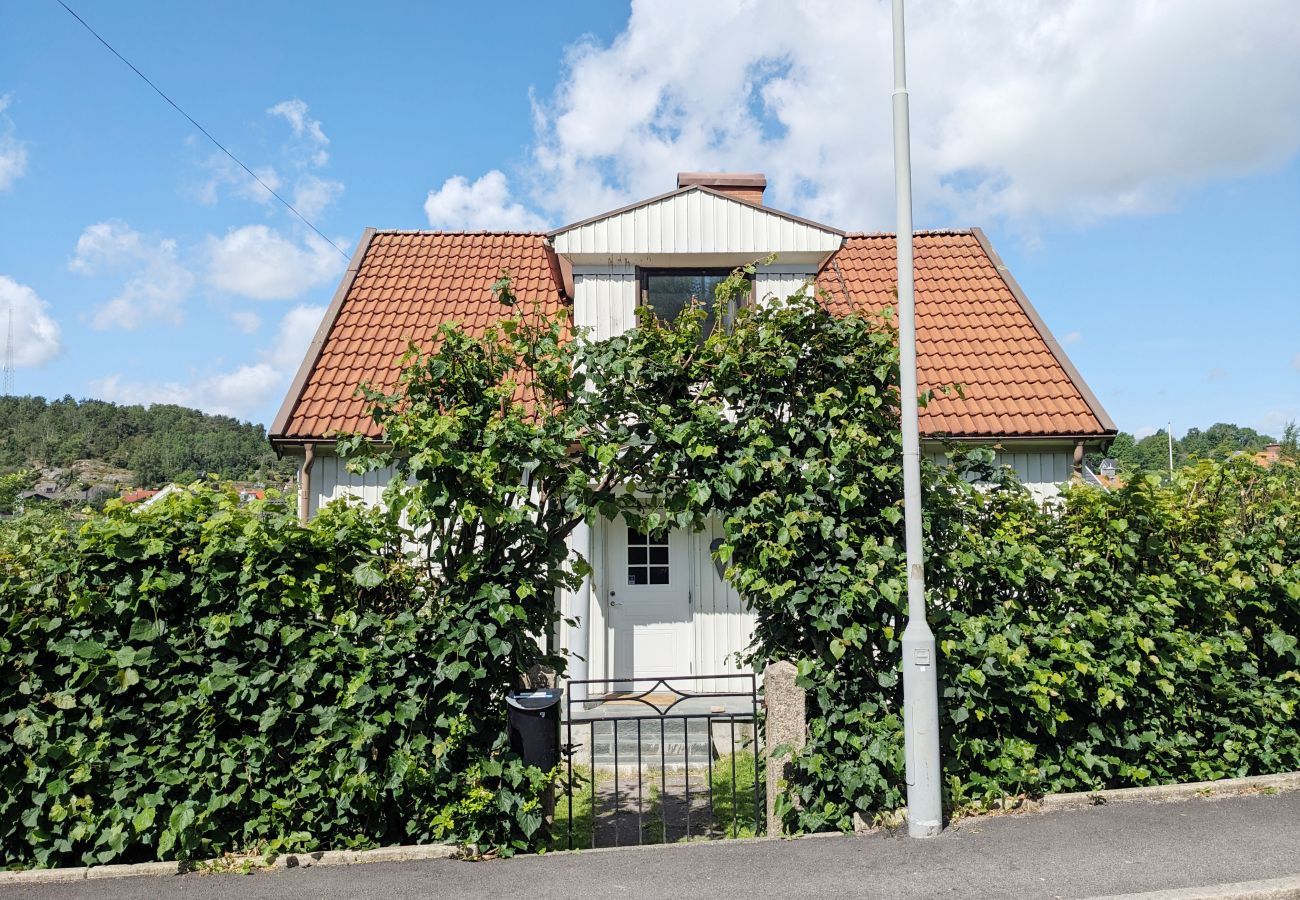 Ferienhaus in Hisings Backa - Gemütliche Villa mit Sauna in Göteborg SE09069