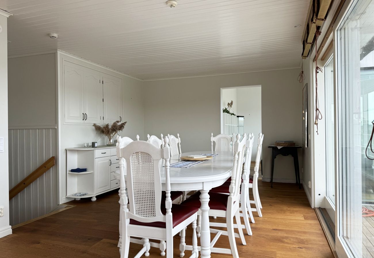 Ferienhaus in Torslanda - Architektengeführte Villa mit Meerblick auf Långholmen in der Westschären von Göteborg | SE09071