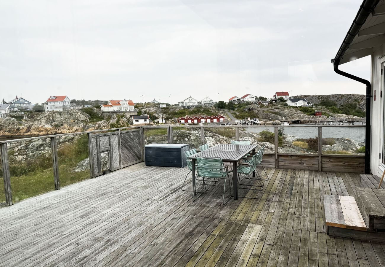 Ferienhaus in Torslanda - Architektengeführte Villa mit Meerblick auf Långholmen in der Westschären von Göteborg | SE09071