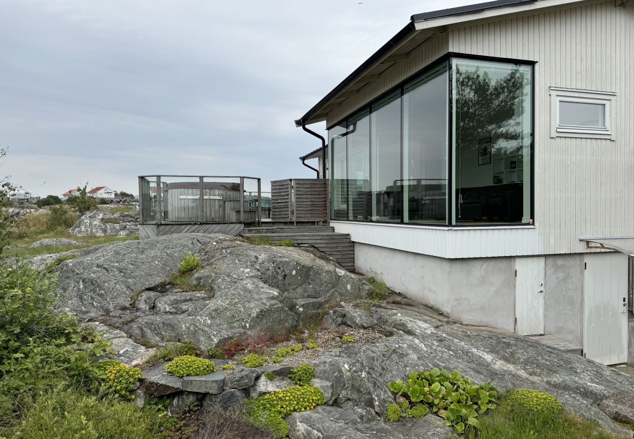 Ferienhaus in Torslanda - Architektengeführte Villa mit Meerblick auf Långholmen in der Westschären von Göteborg | SE09071