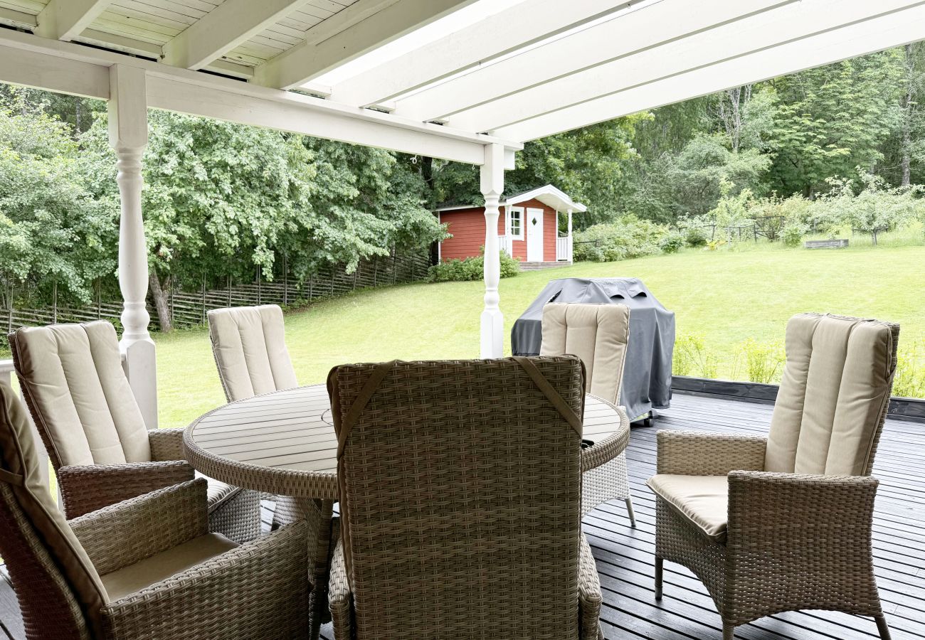 Ferienhaus in Sunnemo - Große schöne Villa mit Blick auf Lidsjön SE18030