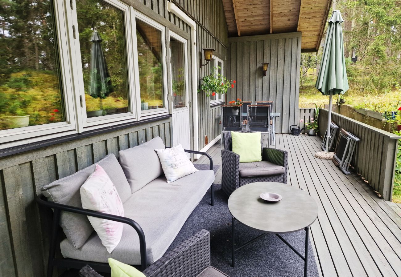 Ferienhaus in Yngsjö - Wunderschönes Ferienhaus nahe der Ostsee mit schönem Strand und schönen Bädern | SE01076