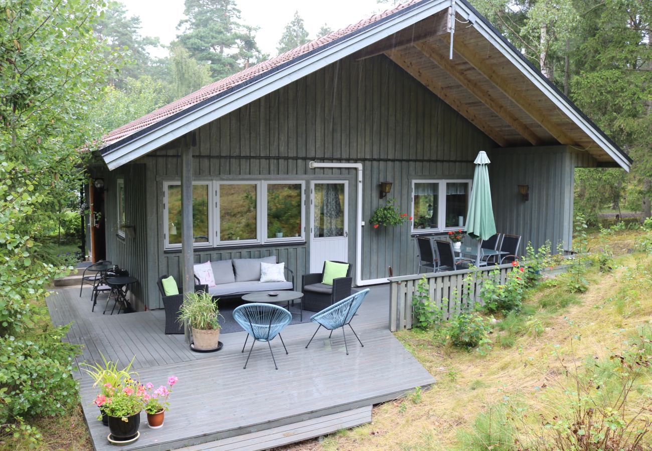 Ferienhaus in Yngsjö - Wunderschönes Ferienhaus nahe der Ostsee mit schönem Strand und schönen Bädern | SE01076