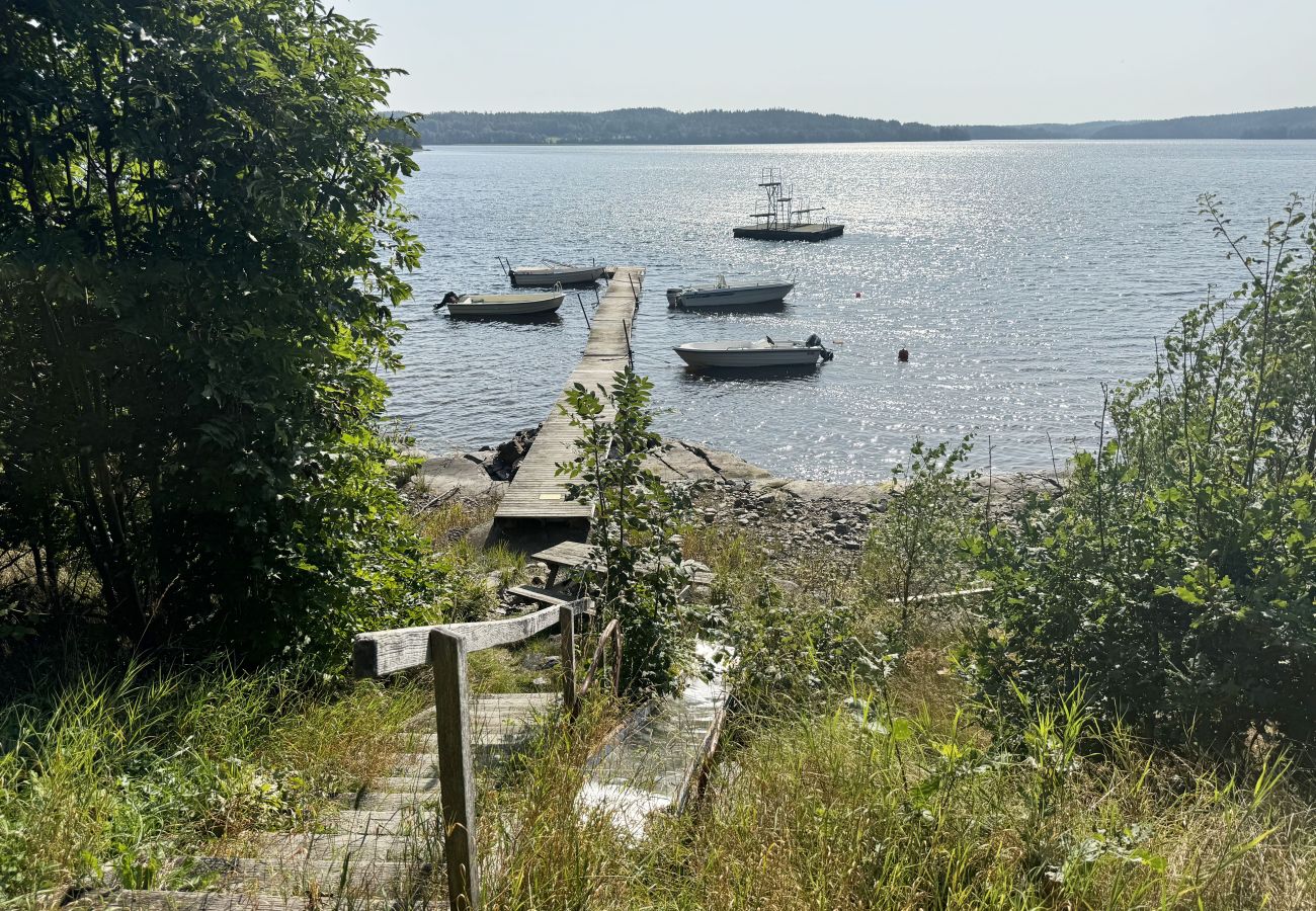 Ferienhaus in Dalskog - Gemütliches Ferienhaus mit Blick auf Teåkersjön | SE17014