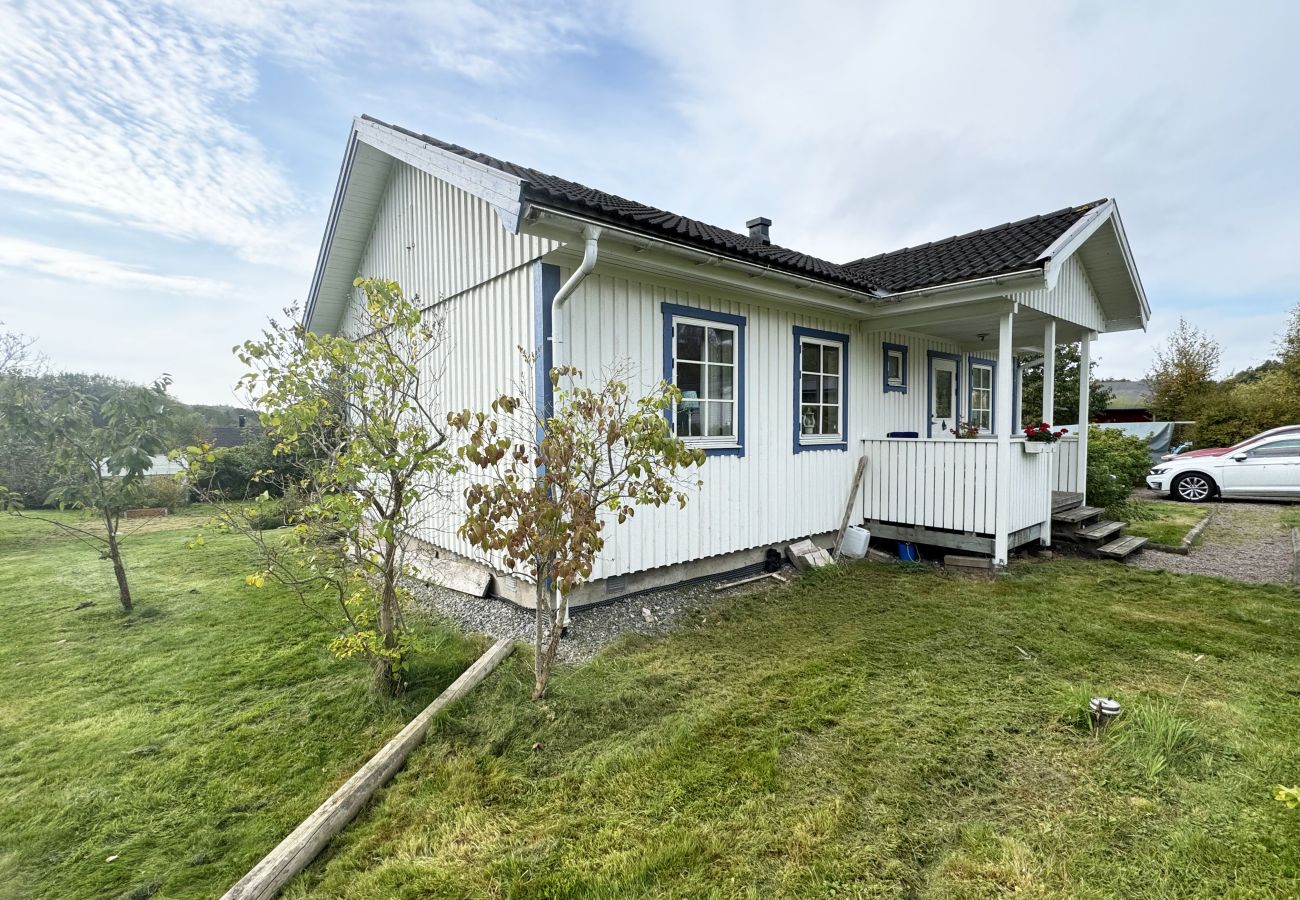 Ferienhaus in Brastad - Schönes Ferienhaus in Brastad in der Nähe des Åbyfjords | SE09076