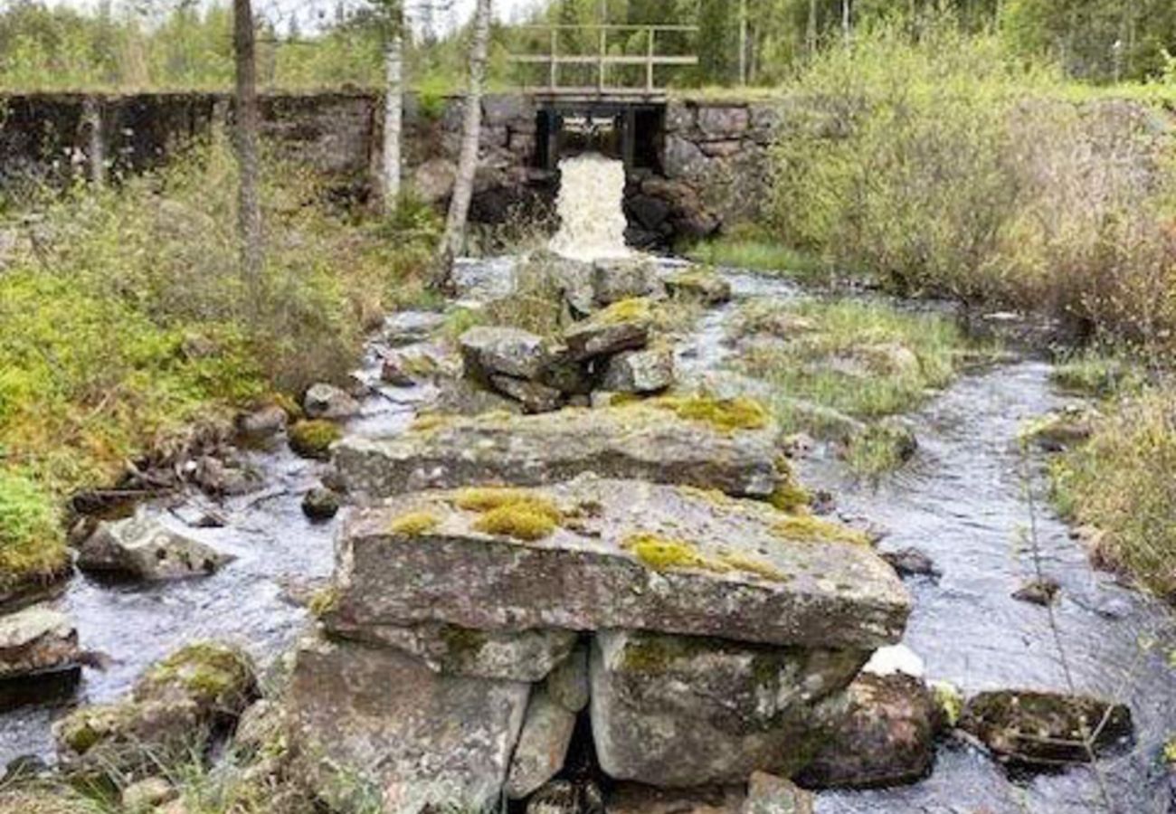 Ferienhaus in Marieholmsbruk - Familienfreundliches Ferienhaus am See in Småland – perfekt für große Gruppen   SE06078