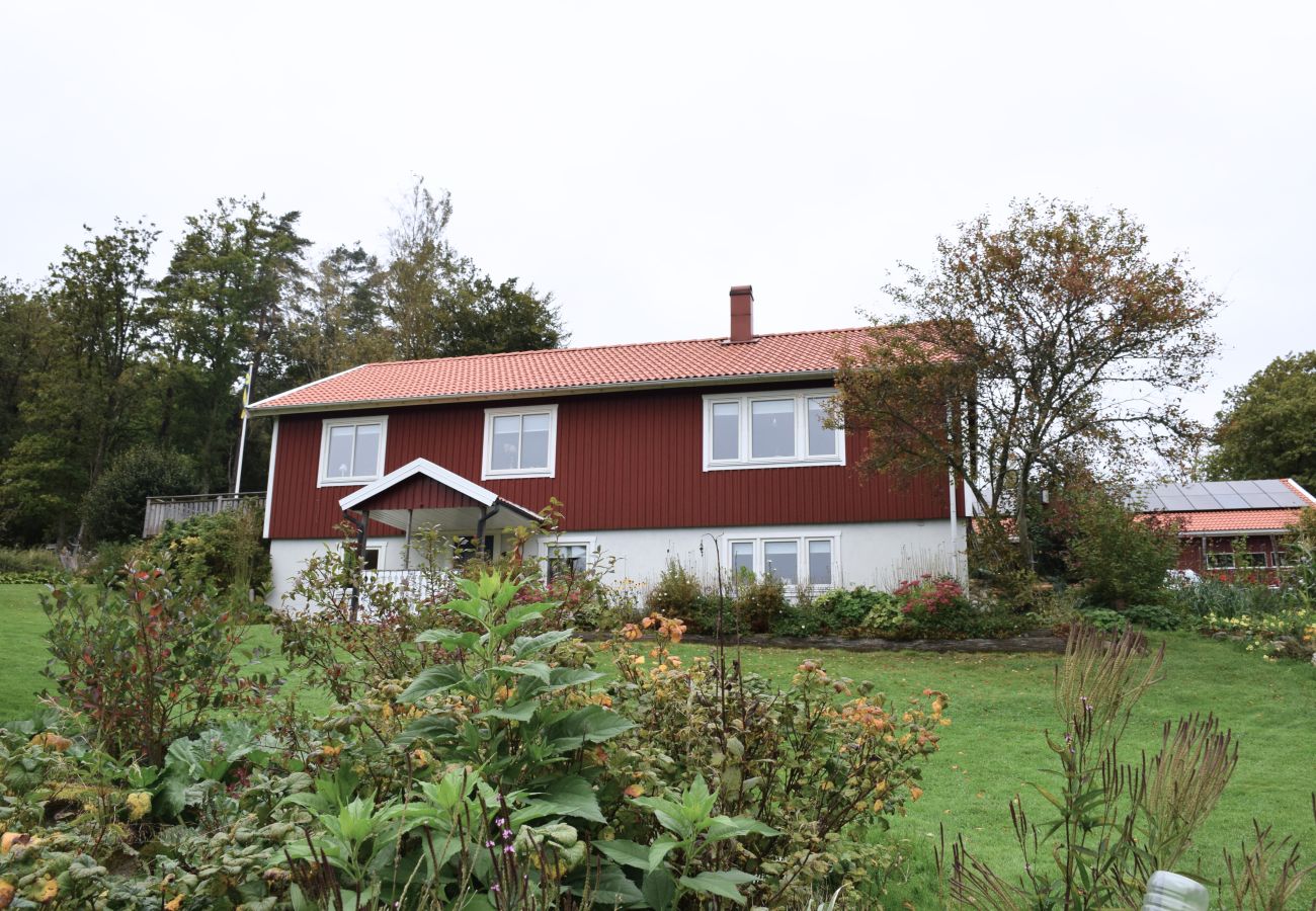 Ferienhaus in Henån - Großes Haus auf Orust in ruhiger, abgeschiedener Lage | SE09103