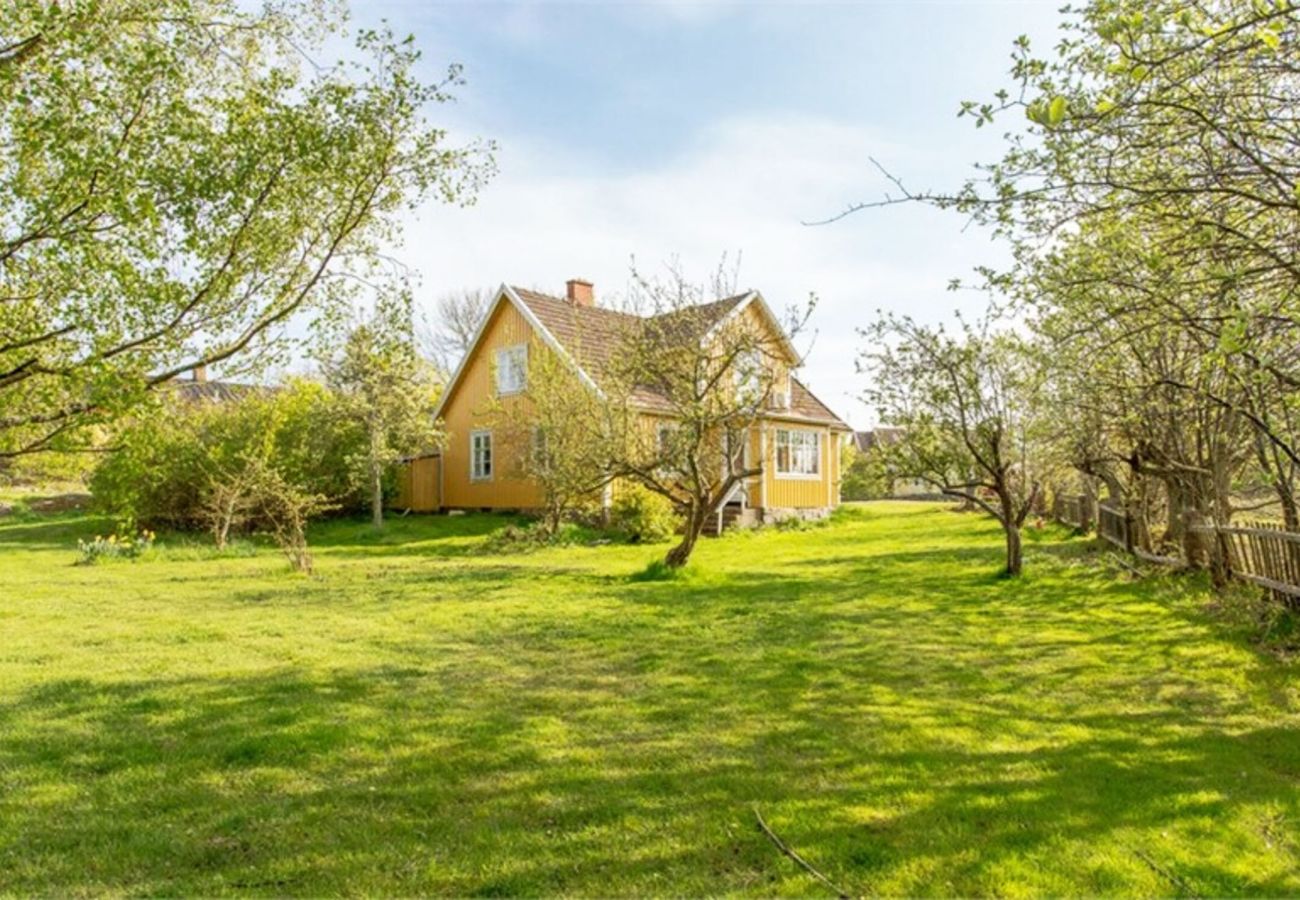 Ferienhaus in Tjurkö - Kommen Sie, bis dieses fantastische Sommerhaus auf Tjurkö und Blekinge Skärgård liegt  SE03018