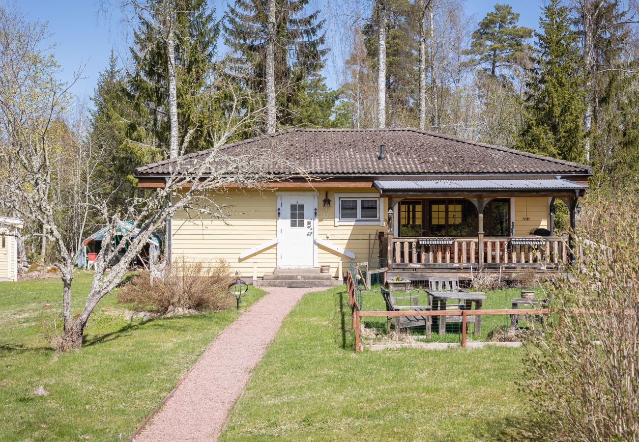 House in Skebobruk - Cozy holiday accommodation in Skebobruk, Norrtälje | SE13036
