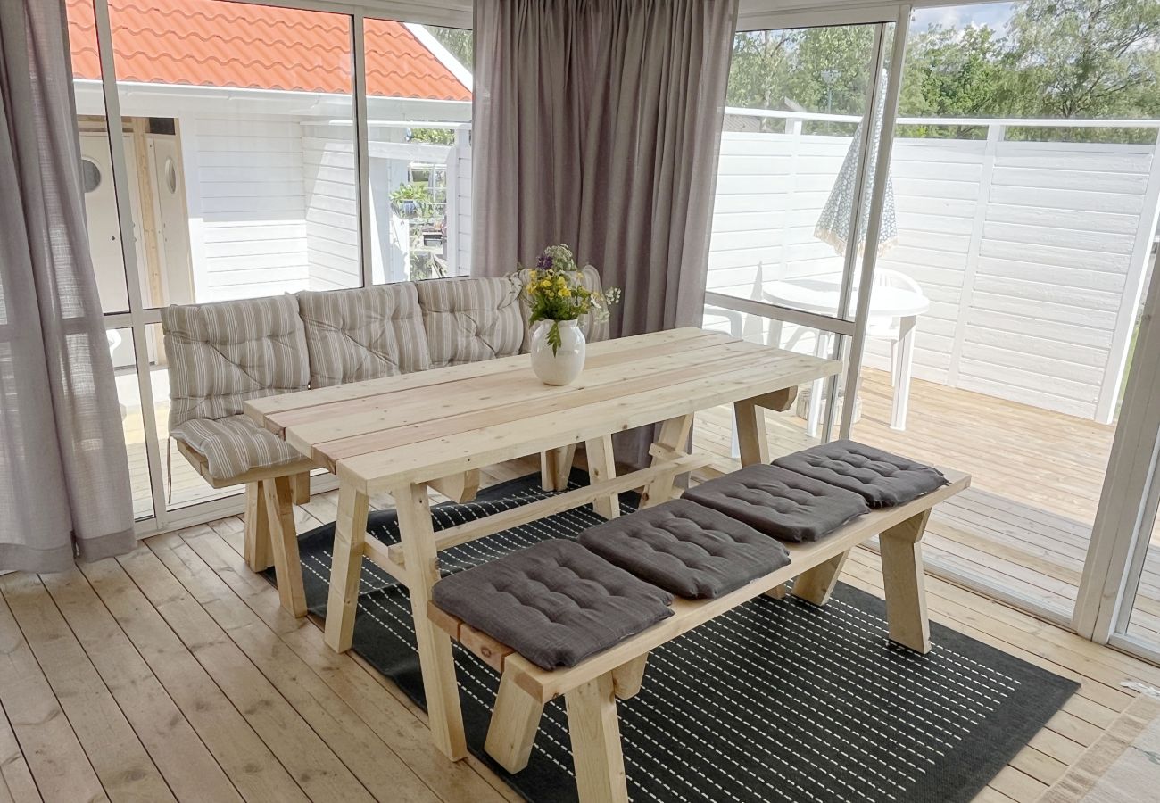 House in Tånnö - Renovated nice cottage located outside Värnamo and only 30 meters from the lake Flåren |SE07055