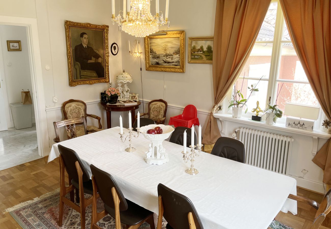 House in Vimmerby - Magnificent, spacious villa located in the middle of Vimmerby in SE05056