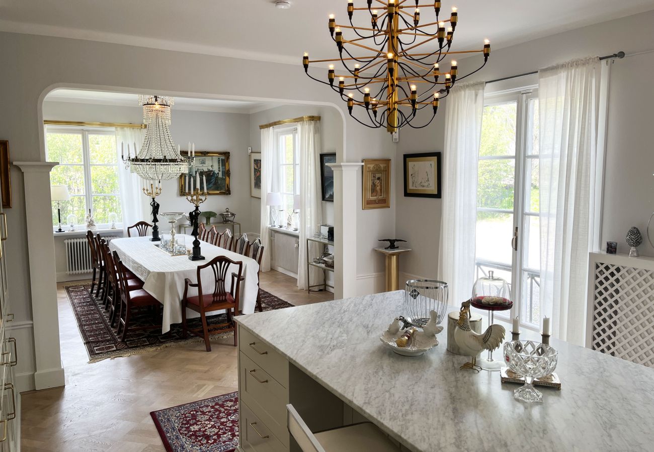 House in Vimmerby - Magnificent, spacious villa located in the middle of Vimmerby in SE05056