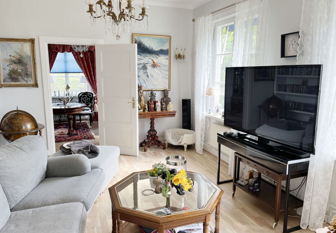 House in Vimmerby - Magnificent, spacious villa located in the middle of Vimmerby in SE05056