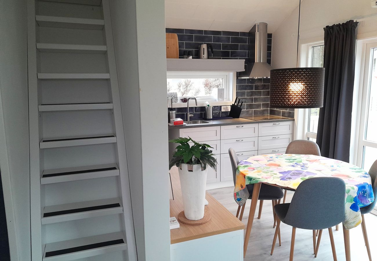 House in Eldsberga - Nice little cottage in picturesque Tönnersa beach village, near Halmstad | SE02097