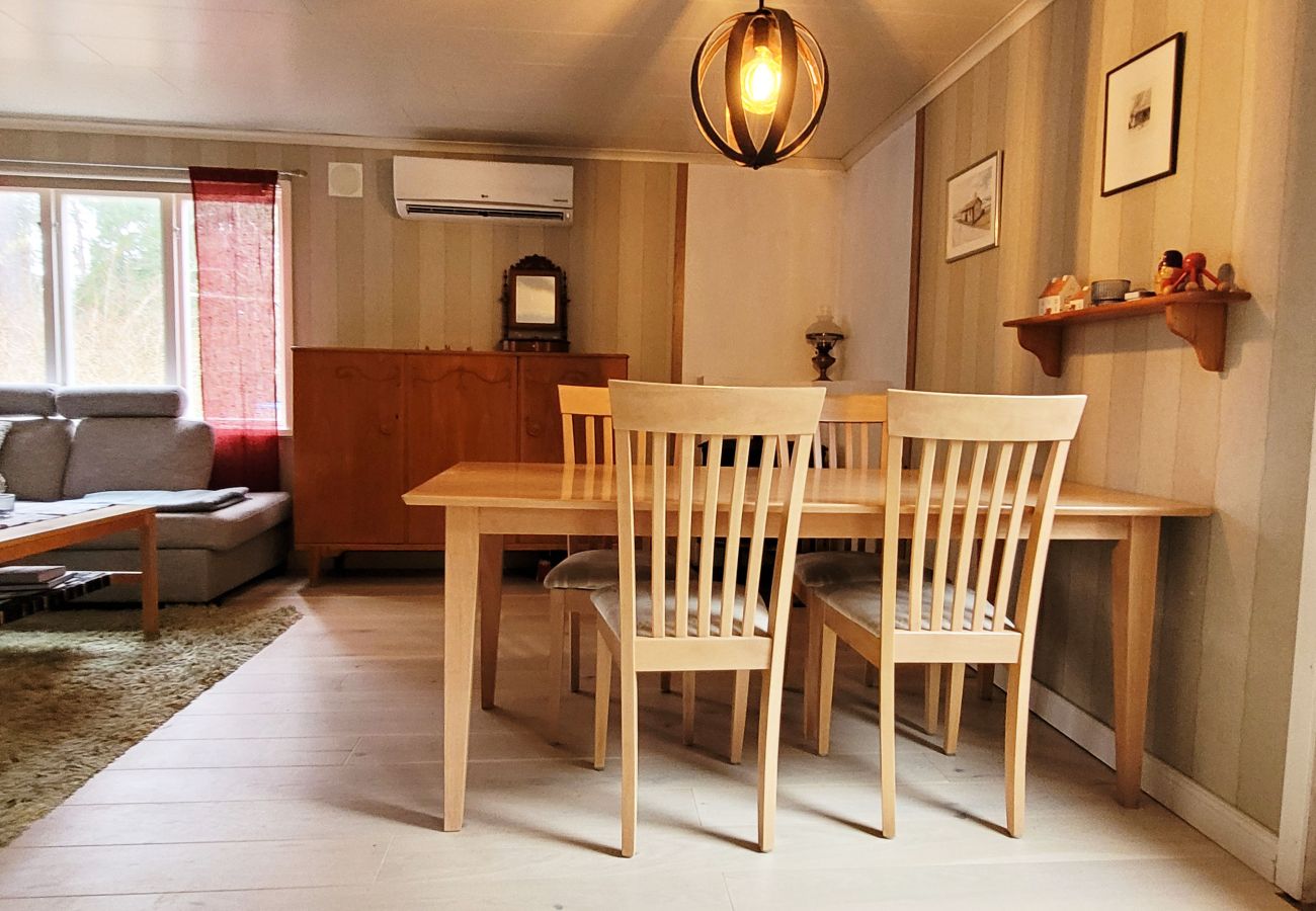 House in Slite - Nice holiday home at Gotland's most child-friendly beach Vitviken/Åminne | SE12048