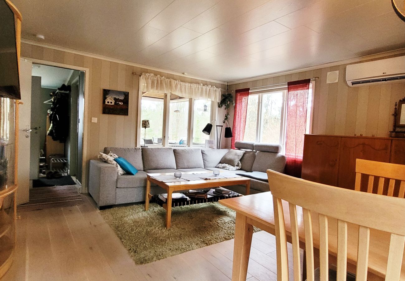 House in Slite - Nice holiday home at Gotland's most child-friendly beach Vitviken/Åminne | SE12048