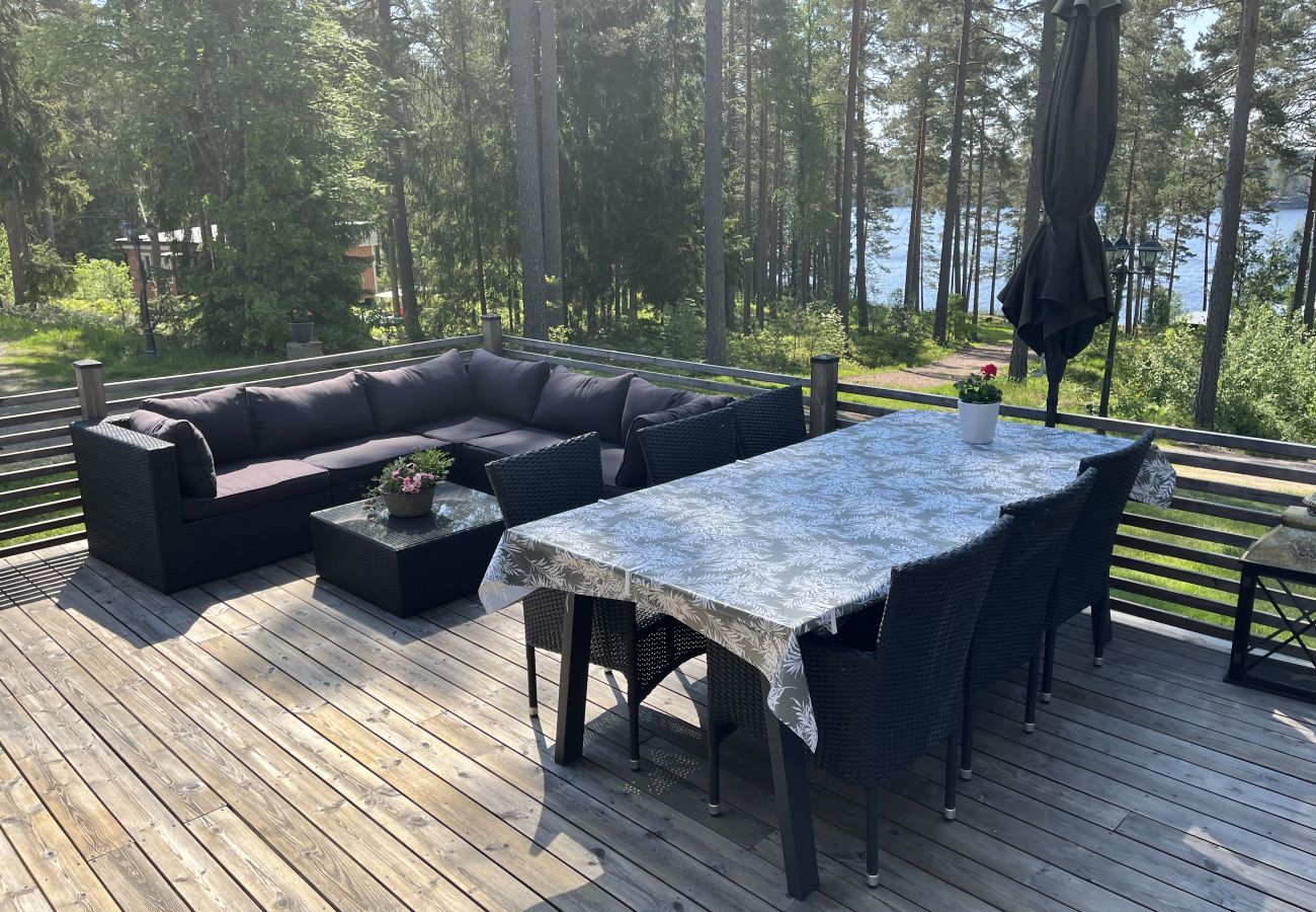 House in Vena - Large villa with SPA and lake view outside Hultsfred | SE05067