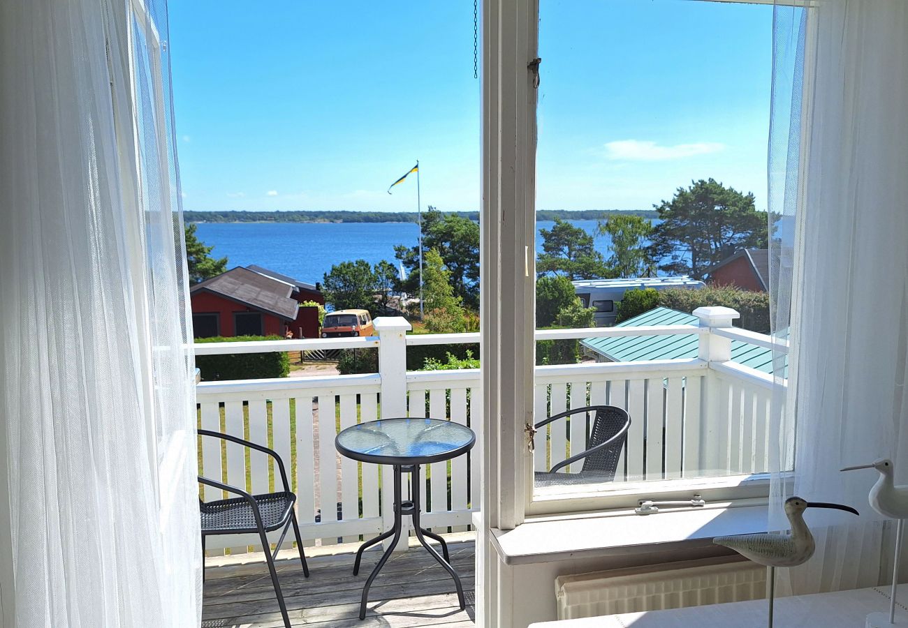 House in Hasslö - Nice house with a panoramic view of the sea on beautiful Hasslö outside Karlskrona | SE05069