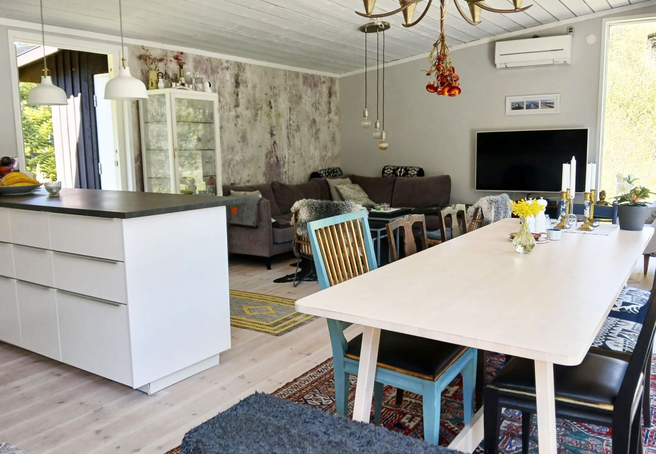 House in Lärbro - Nice cottage in Lärbro, 150 m from one of Gotland's quietest beaches | SE12051