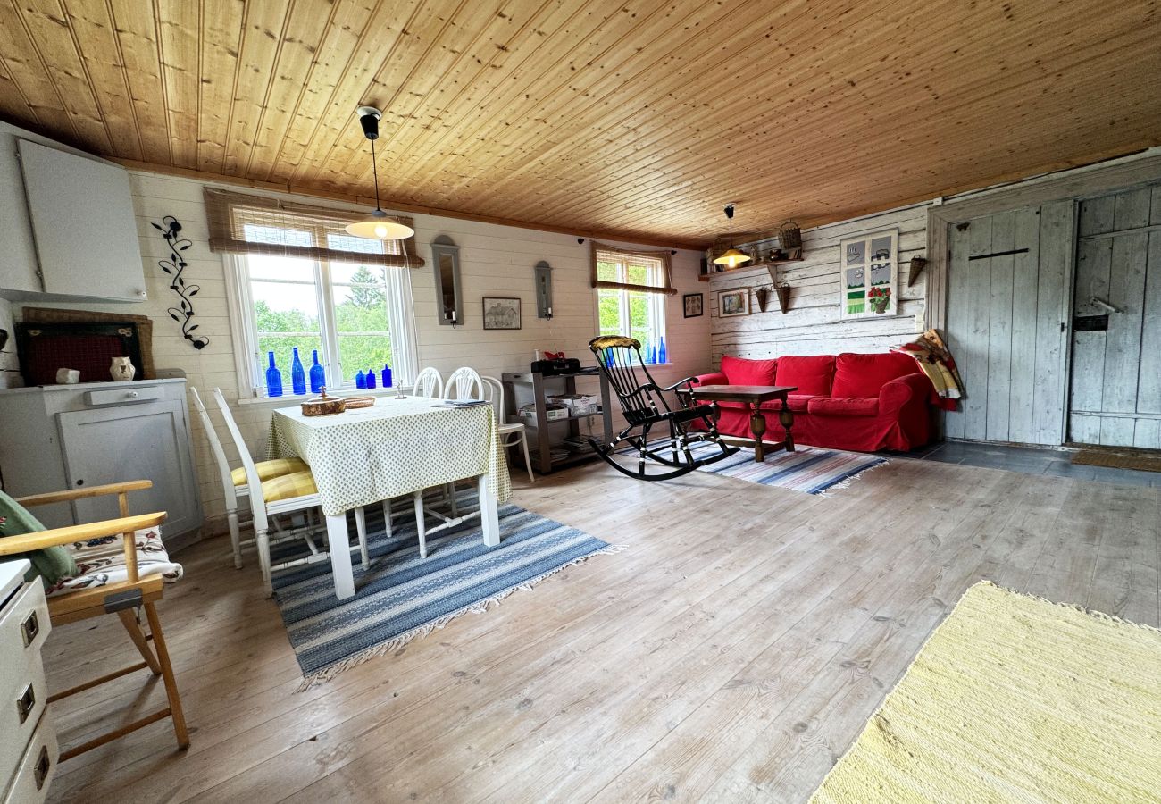 House in Varekil - Unique accommodation in a converted barn in Varekil | SE09063