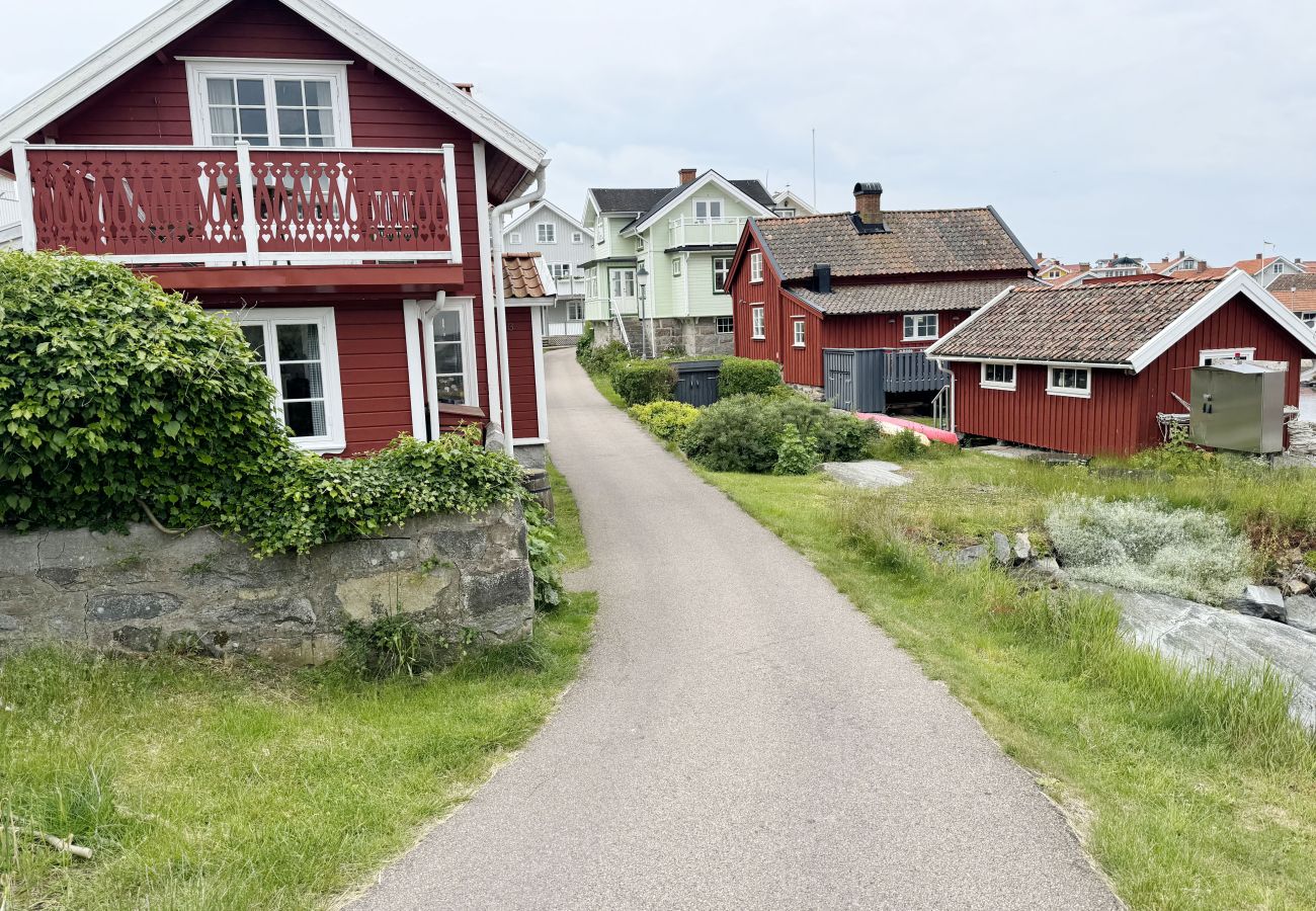 Studio in Käringön - Unique opportunity to rent a cottage on Käringön in Bohuslän's beautiful archipelago | SE09070