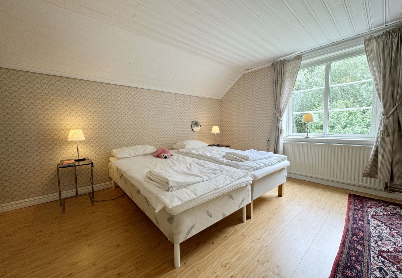 House in Sunnemo - Large lovely villa with a view of Lidsjön SE18030