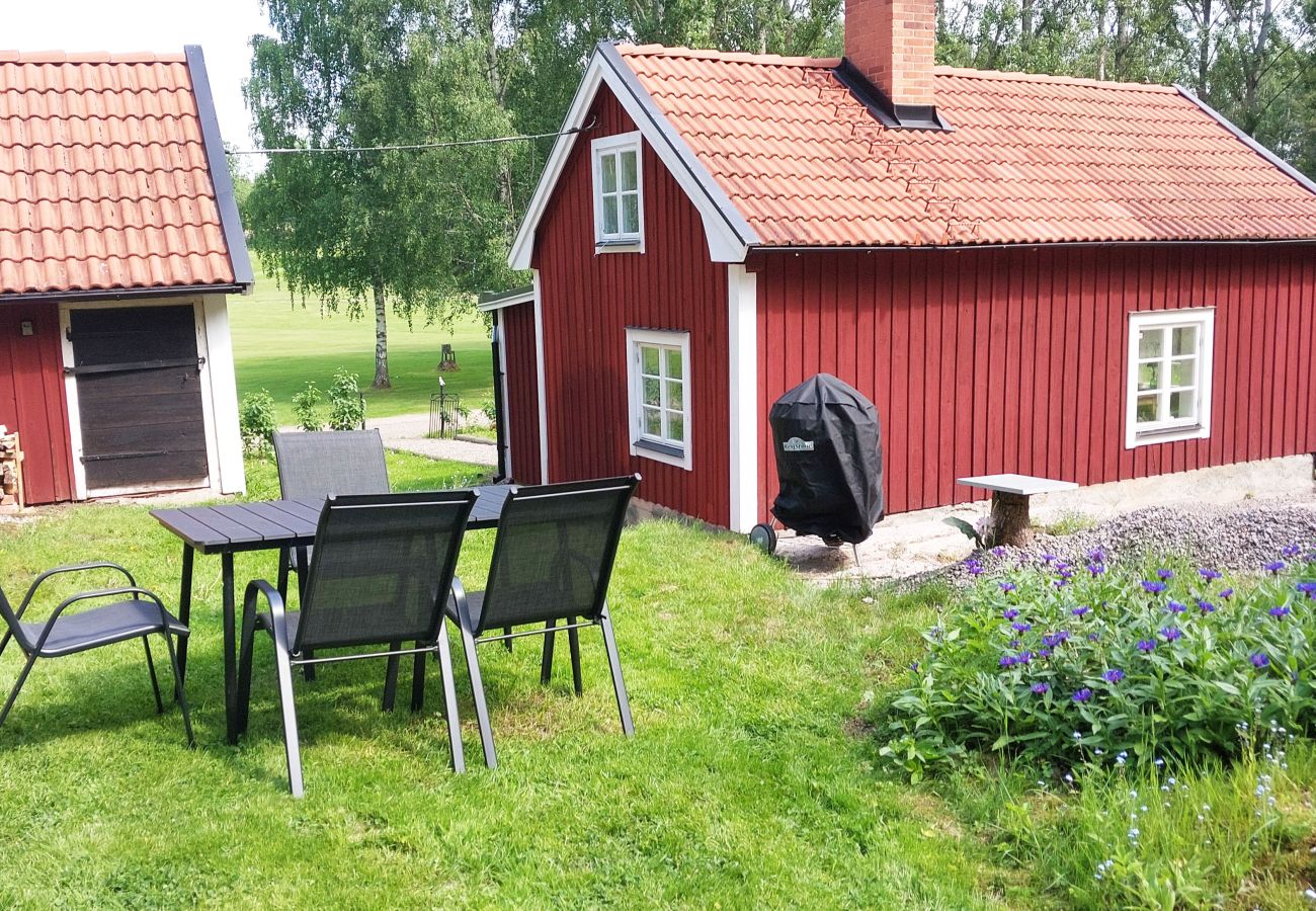 House in Mjölby - Charming Golftorpet in Mjölby | SE10021