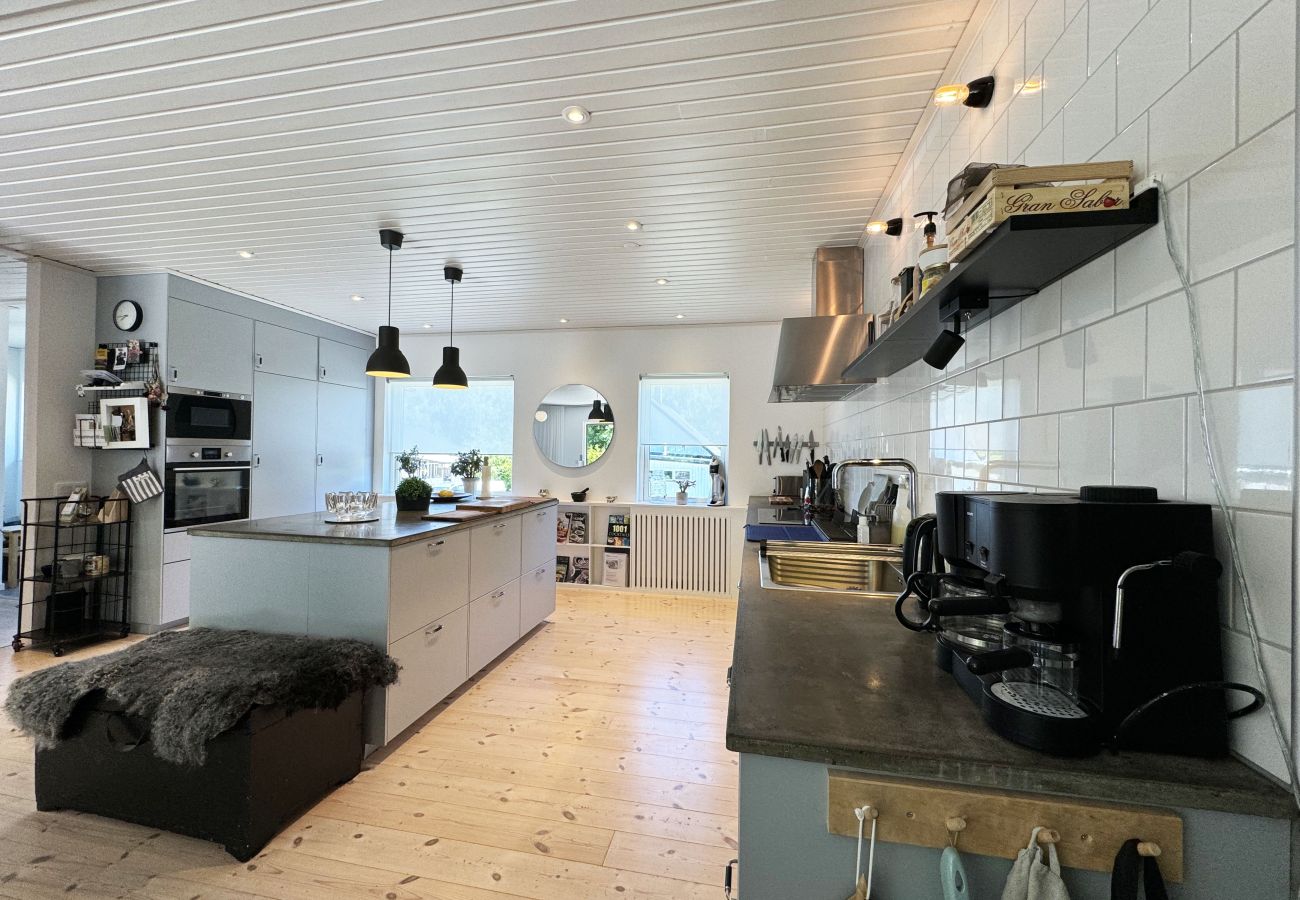 House in Karlsborg - Lovely villa with a good standard in Karlsborg | SE08057