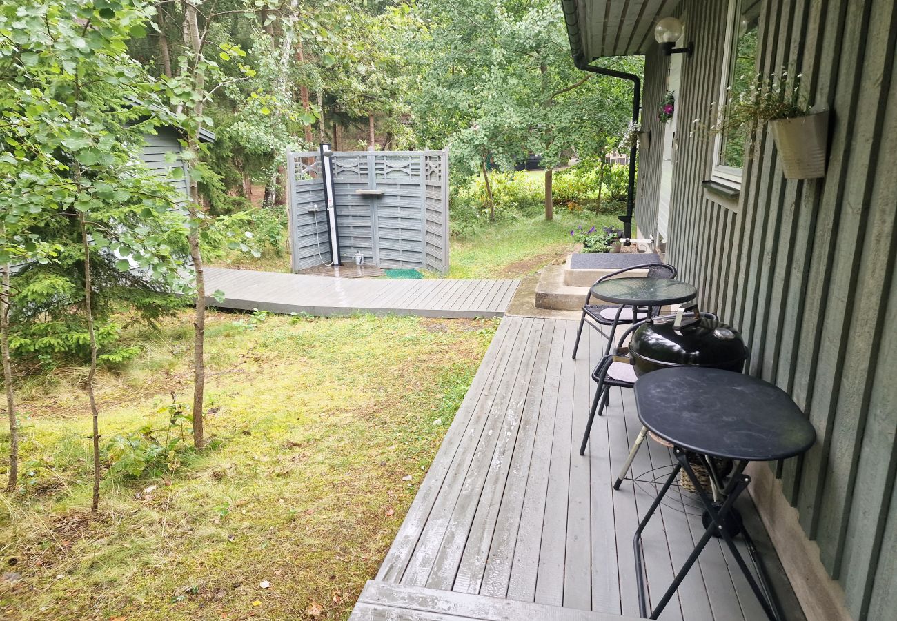 House in Yngsjö - Wonderful cottage near the Baltic Sea with lovely beach and nice baths | SE01076