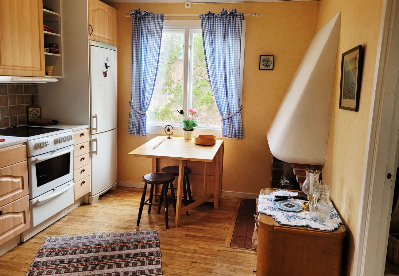 House in Visby -  Cozy Cottage on Klintkanten, Visby | SE12050