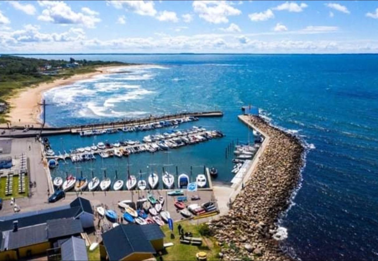 Stuga i Vejbystrand - Charmig Enplansvilla nära Havet i Vejbystrand SE01066