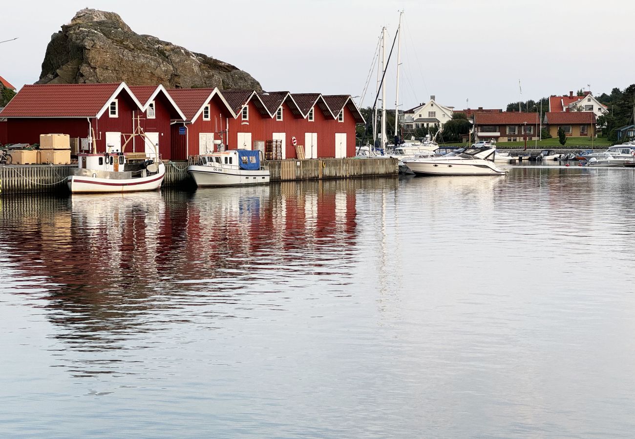 Stuga i Rönnäng - Stor villa med havsutsikt i Rönnäng | SE09078