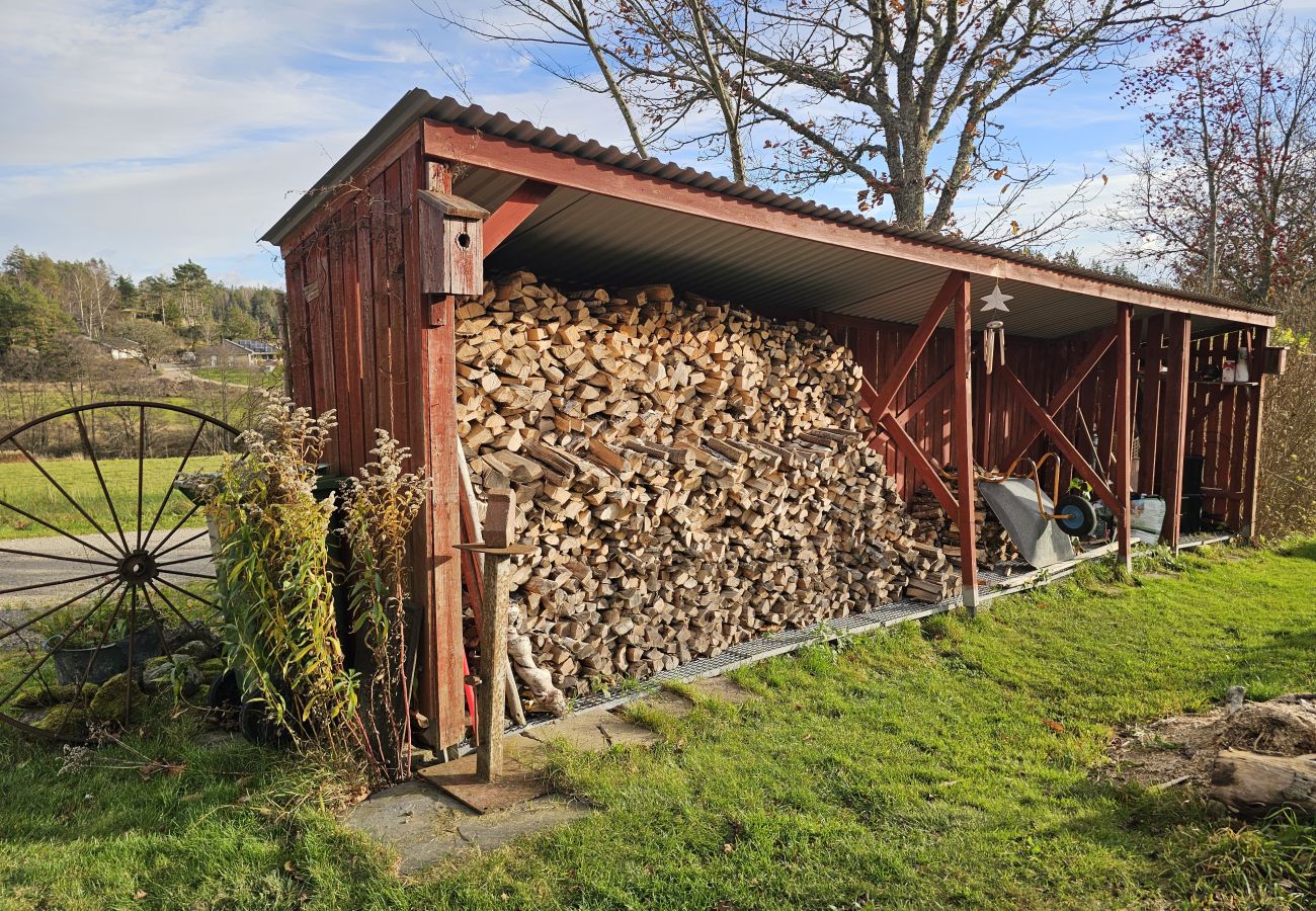 Stuga i Henån - Stort hus på Orust i lugnt, avskilt läge | SE09103